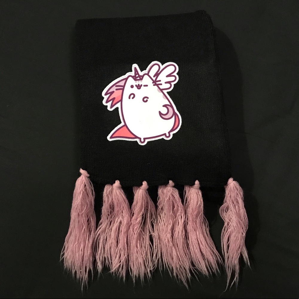 Pusheen Super Pusheenicorn scarf